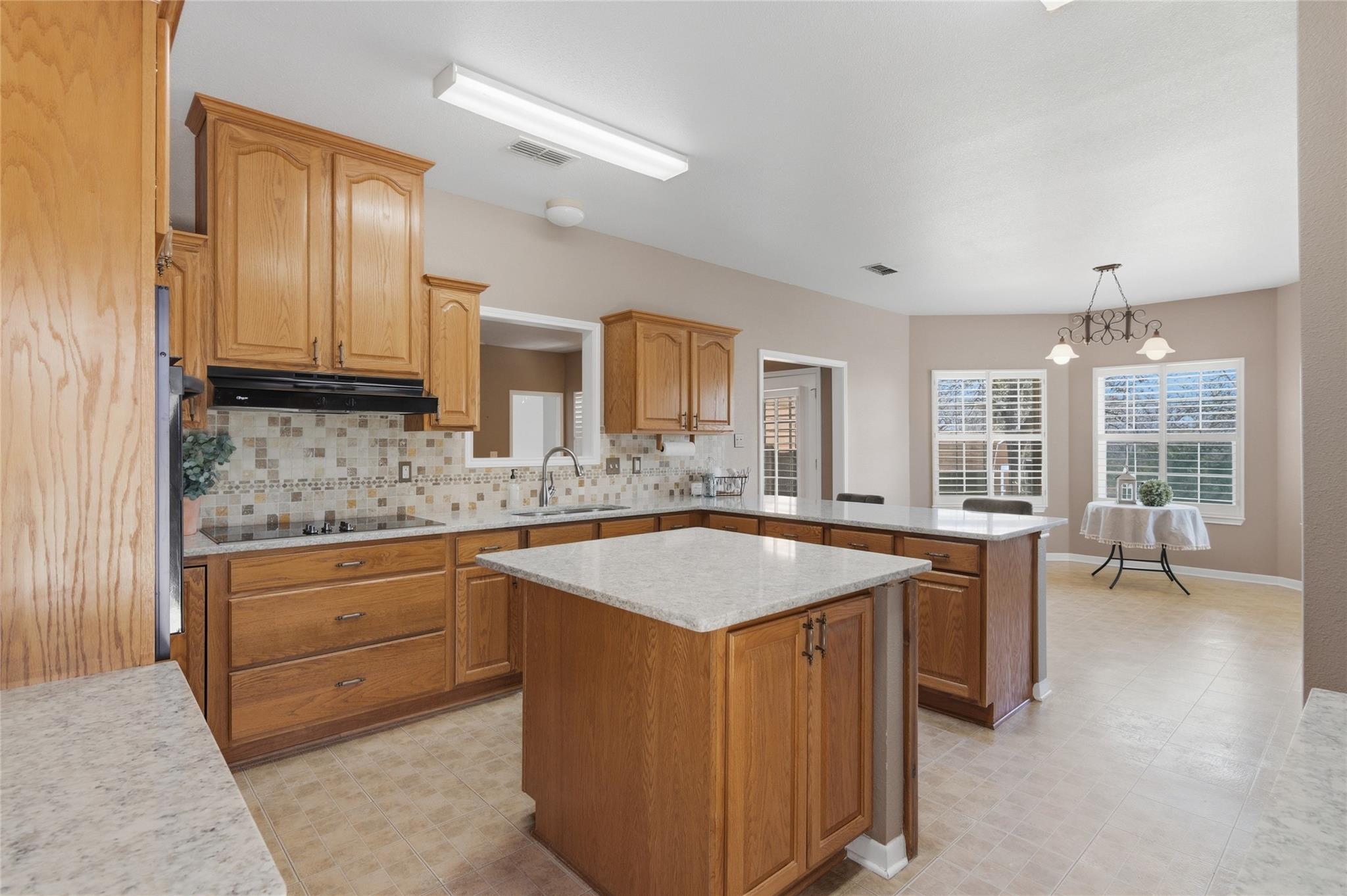 Seguin, Texas, 78155, United States, 3 Bedrooms Bedrooms, ,3 BathroomsBathrooms,Residential,For Sale,2037314