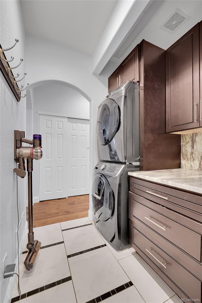 Commerce City, Colorado, 80022, United States, 3 Bedrooms Bedrooms, ,2 BathroomsBathrooms,Residential,For Sale,1997456