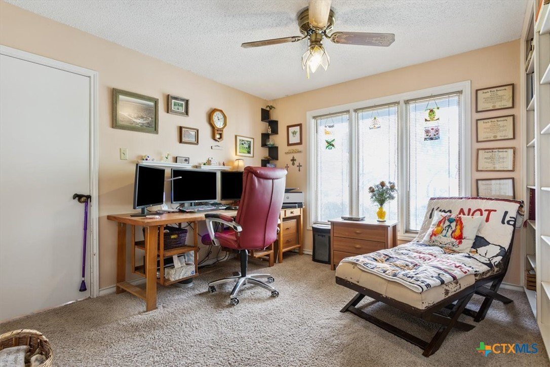 Salado, Texas, 76571, United States, 3 Bedrooms Bedrooms, ,3 BathroomsBathrooms,Residential,For Sale,1976351