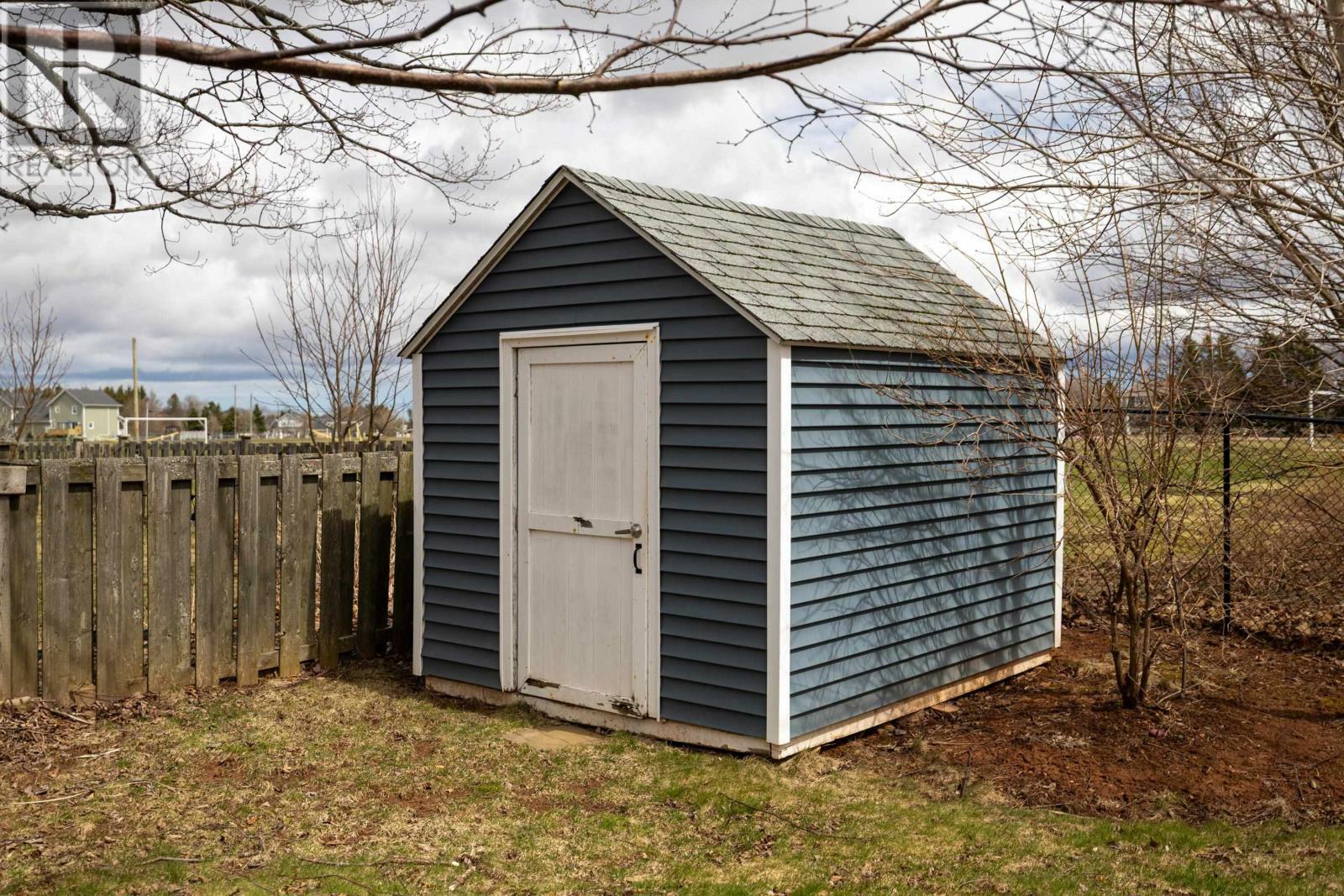 WEST ROYALTY, Prince Edward Island, C1E 2M3, CA, 4 Bedrooms Bedrooms, ,2 BathroomsBathrooms,Residential,For Sale,1874083