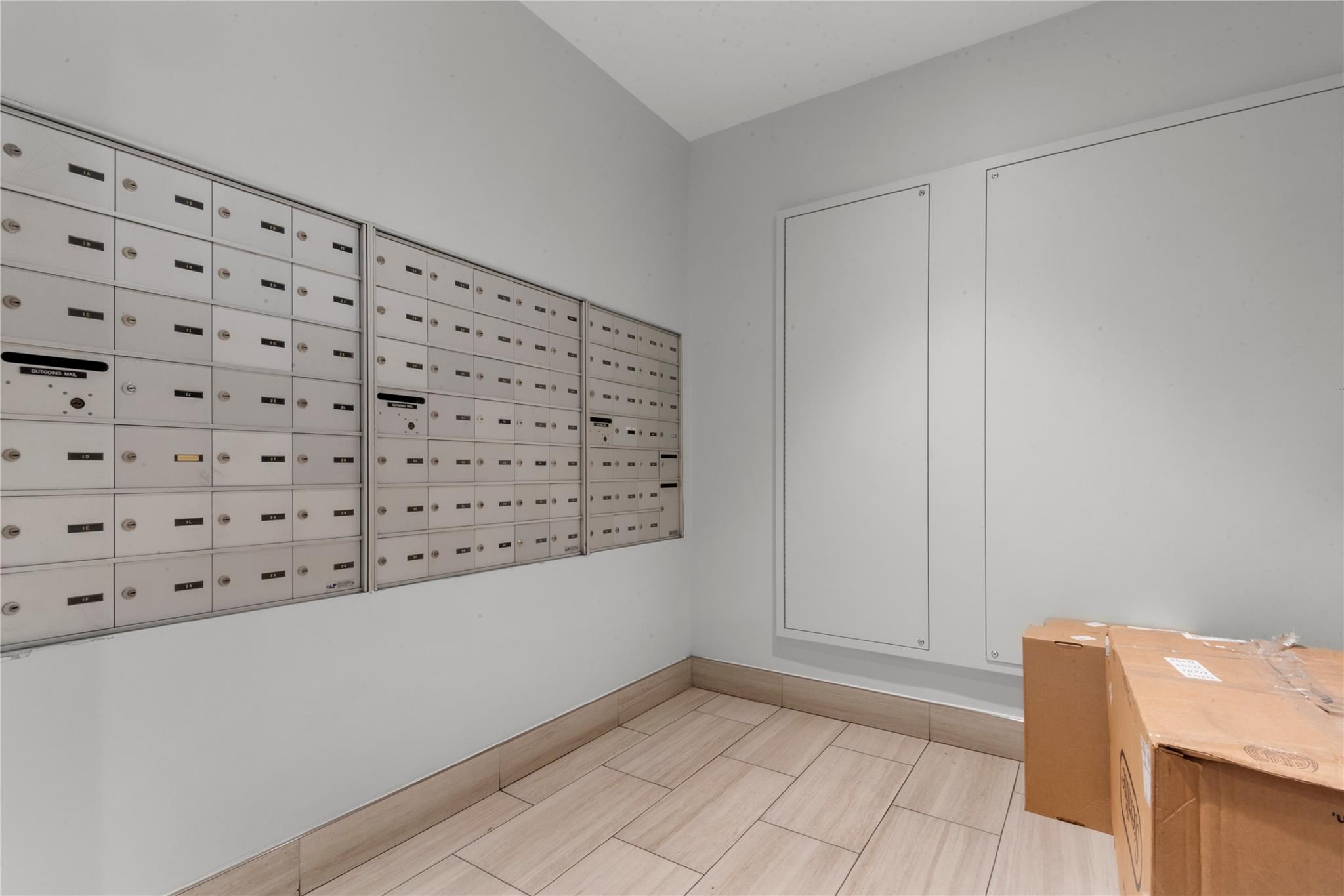 New York (Manhattan), New York, 10040, United States, 2 Bedrooms Bedrooms, ,2 BathroomsBathrooms,Residential,For Sale,1837664