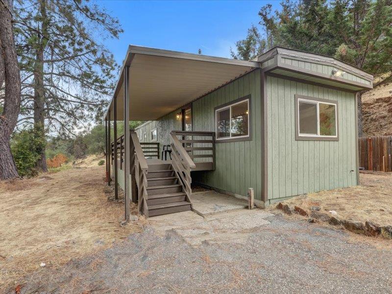 Grass Valley, California, 95949, United States, 3 Bedrooms Bedrooms, ,2 BathroomsBathrooms,Residential,For Sale,1982104