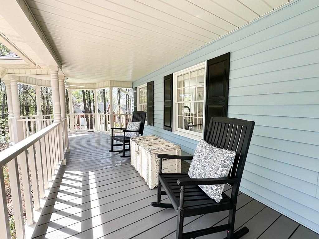 Calhoun, Georgia, 30701, United States, 4 Bedrooms Bedrooms, ,3 BathroomsBathrooms,Residential,For Sale,1762093