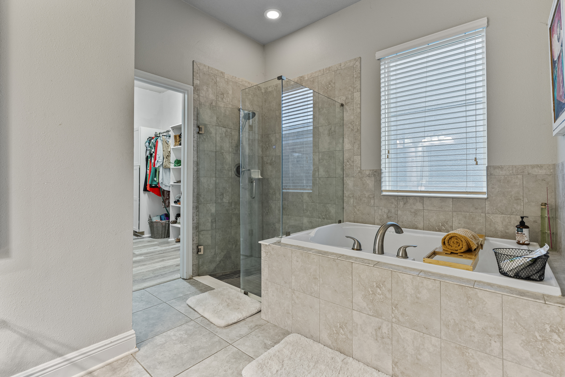 Apollo Beach, Florida, 33572, United States, 4 Bedrooms Bedrooms, ,4 BathroomsBathrooms,Residential,For Sale,1983911