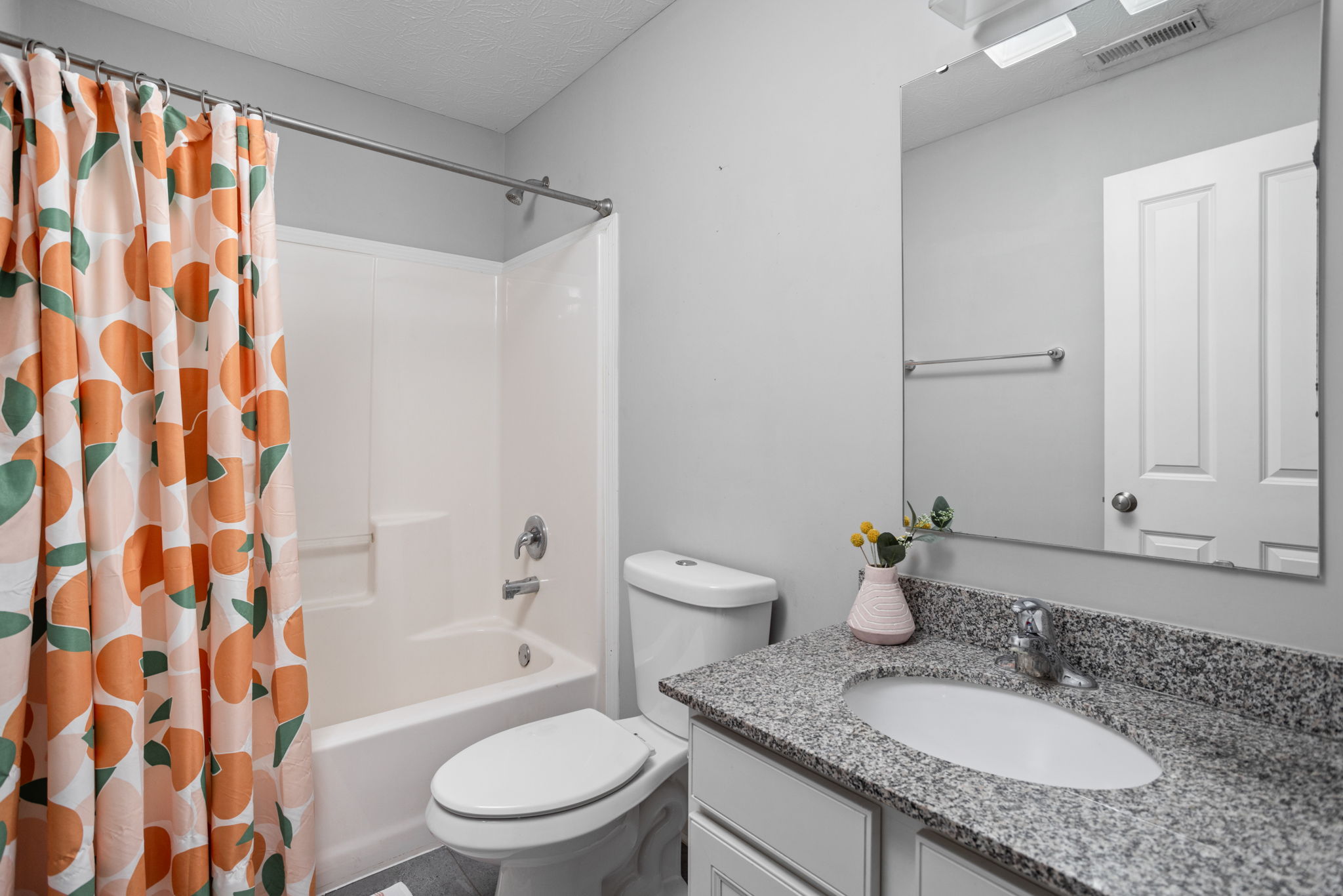  Exceptional 3 Bedroom Townhome in the Village of WestClay - 物件實景