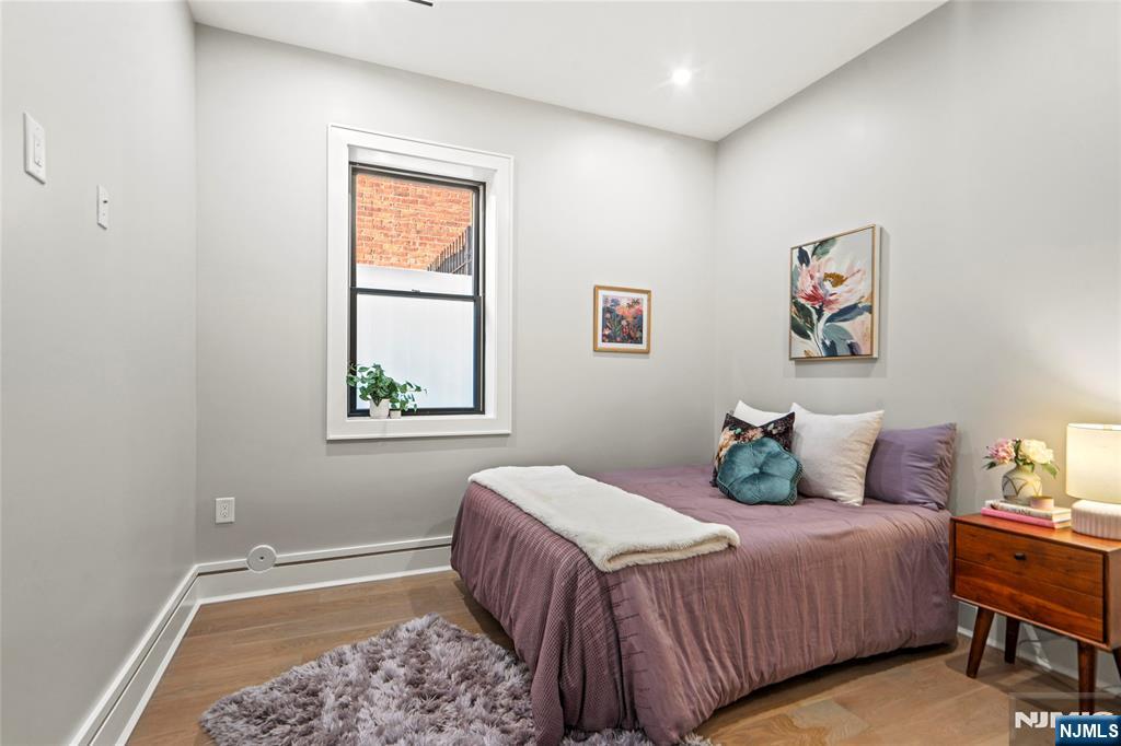 Jersey City, New Jersey, 07307, United States, 3 Bedrooms Bedrooms, ,2 BathroomsBathrooms,Residential,For Sale,1947058