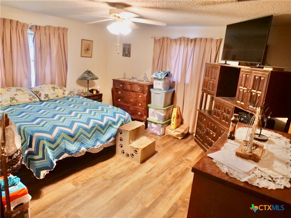 4410 FM 1115, Flatonia, Texas, 78959, United States, 3 Bedrooms Bedrooms, ,2 BathroomsBathrooms,Residential,For Sale,4410 FM 1115,1622002
