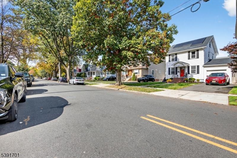 Roselle Park Boro, New Jersey, 07204, United States, 4 Bedrooms Bedrooms, ,3 BathroomsBathrooms,Residential,For Sale,1970229