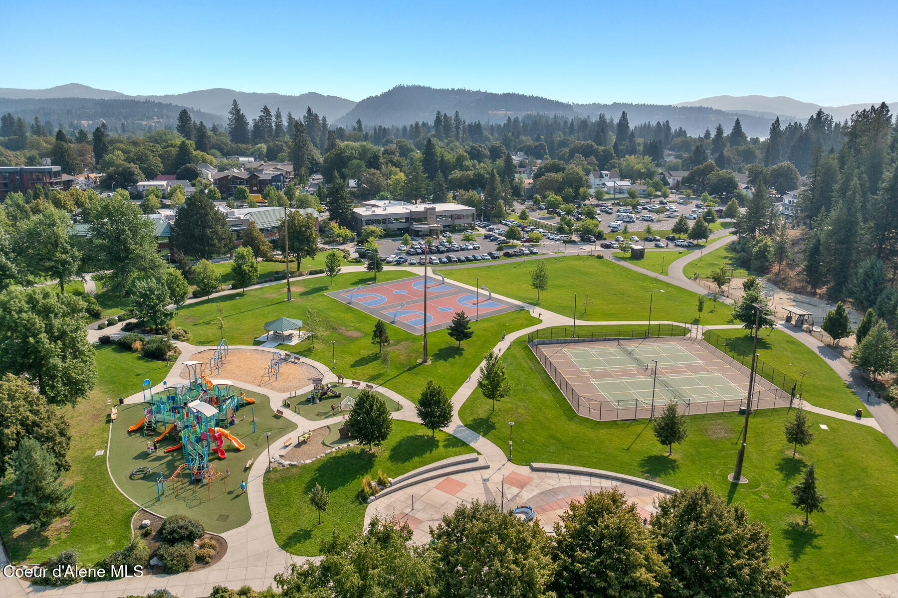 Coeur d'Alene, Idaho, 83814, United States, 4 Bedrooms Bedrooms, ,3 BathroomsBathrooms,Residential,For Sale,1977806