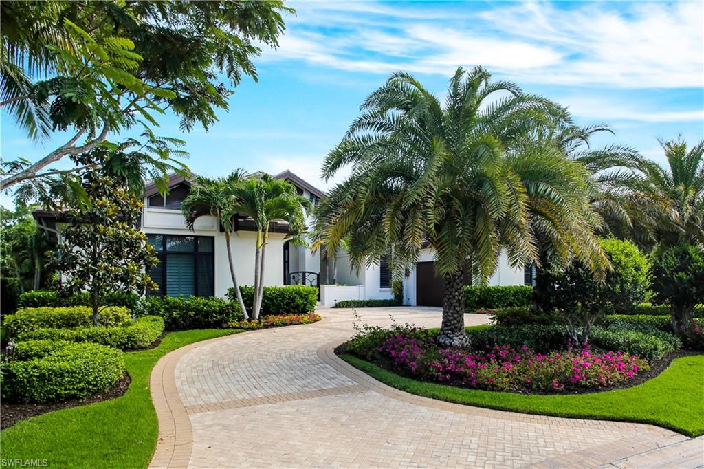 595 Regatta Rd, Naples, Florida, 34103, United States, 4 Bedrooms Bedrooms, ,6 BathroomsBathrooms,Residential,For Sale,595 Regatta Rd,1573349