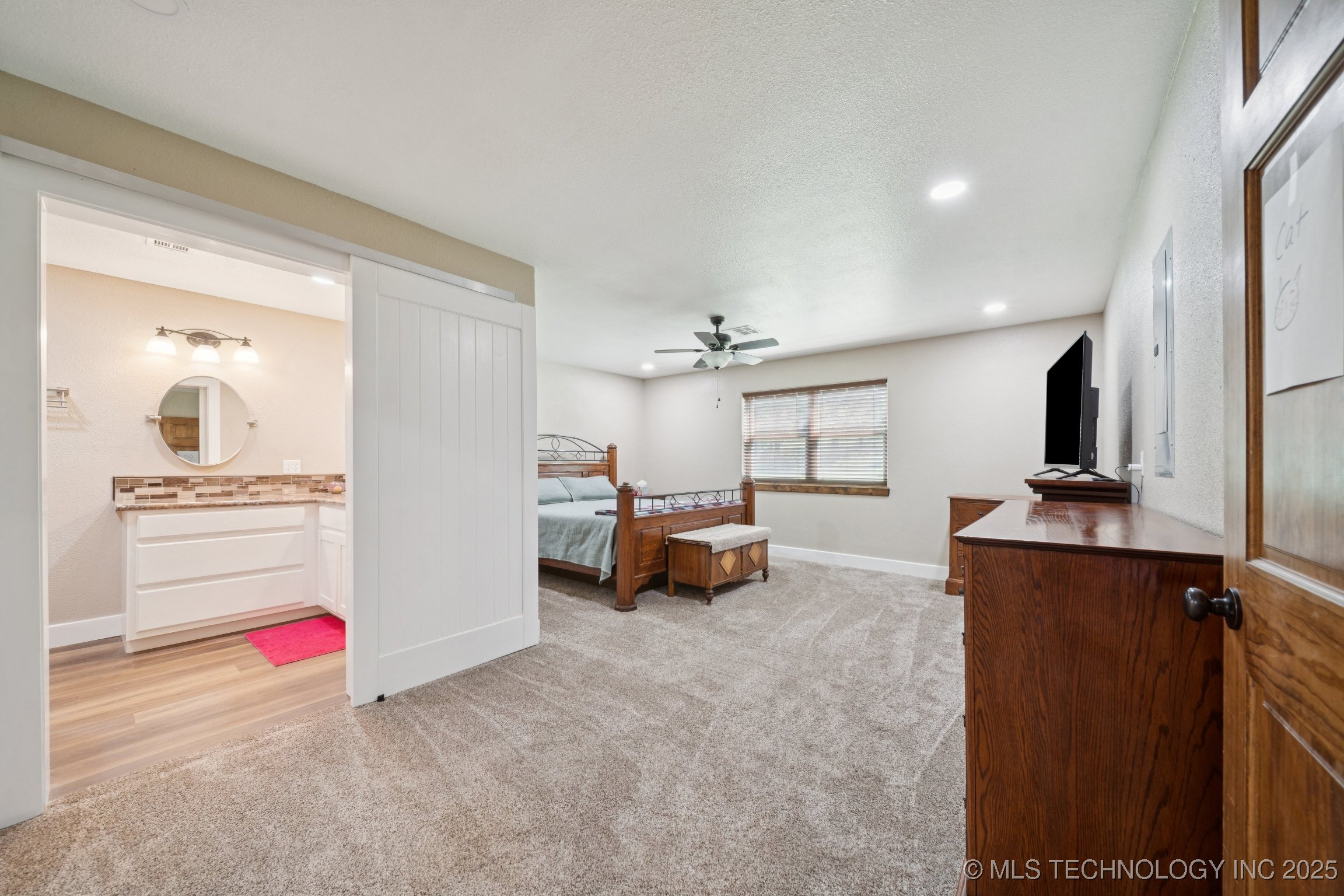 Henryetta, Oklahoma, 74437, United States, 4 Bedrooms Bedrooms, ,4 BathroomsBathrooms,Residential,For Sale,1939303