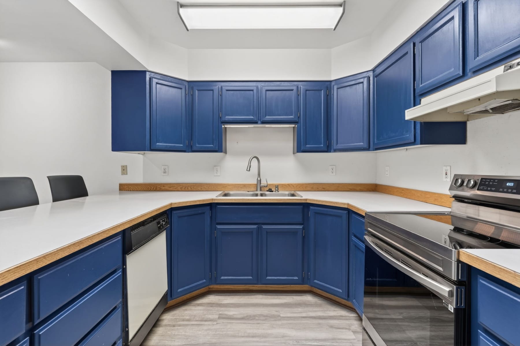  908 SE Stratford Court Bend, OR 97702 - 物件實景