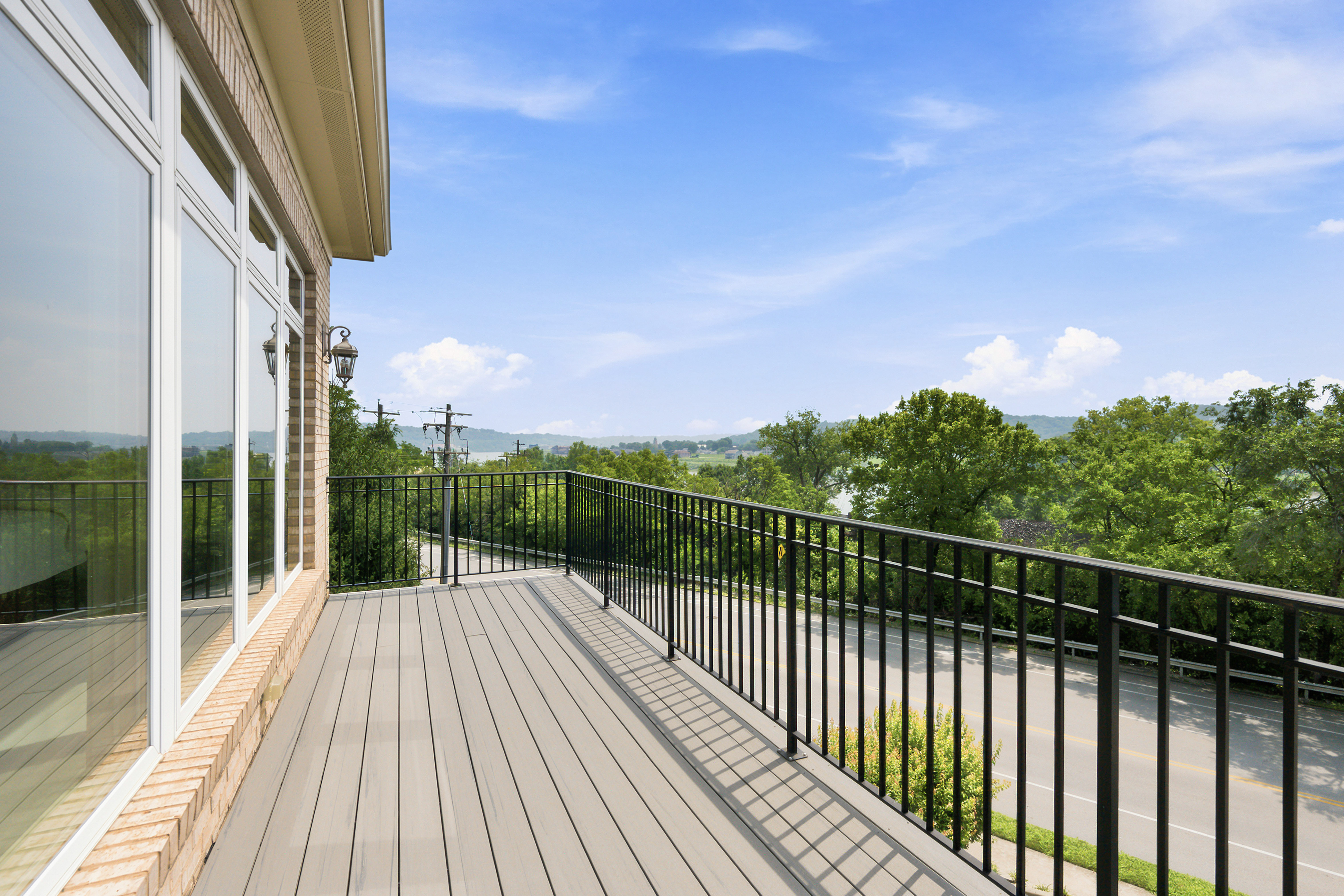  1498 Riverside Drive, Cincinnati, OH 45202 - 物件實景