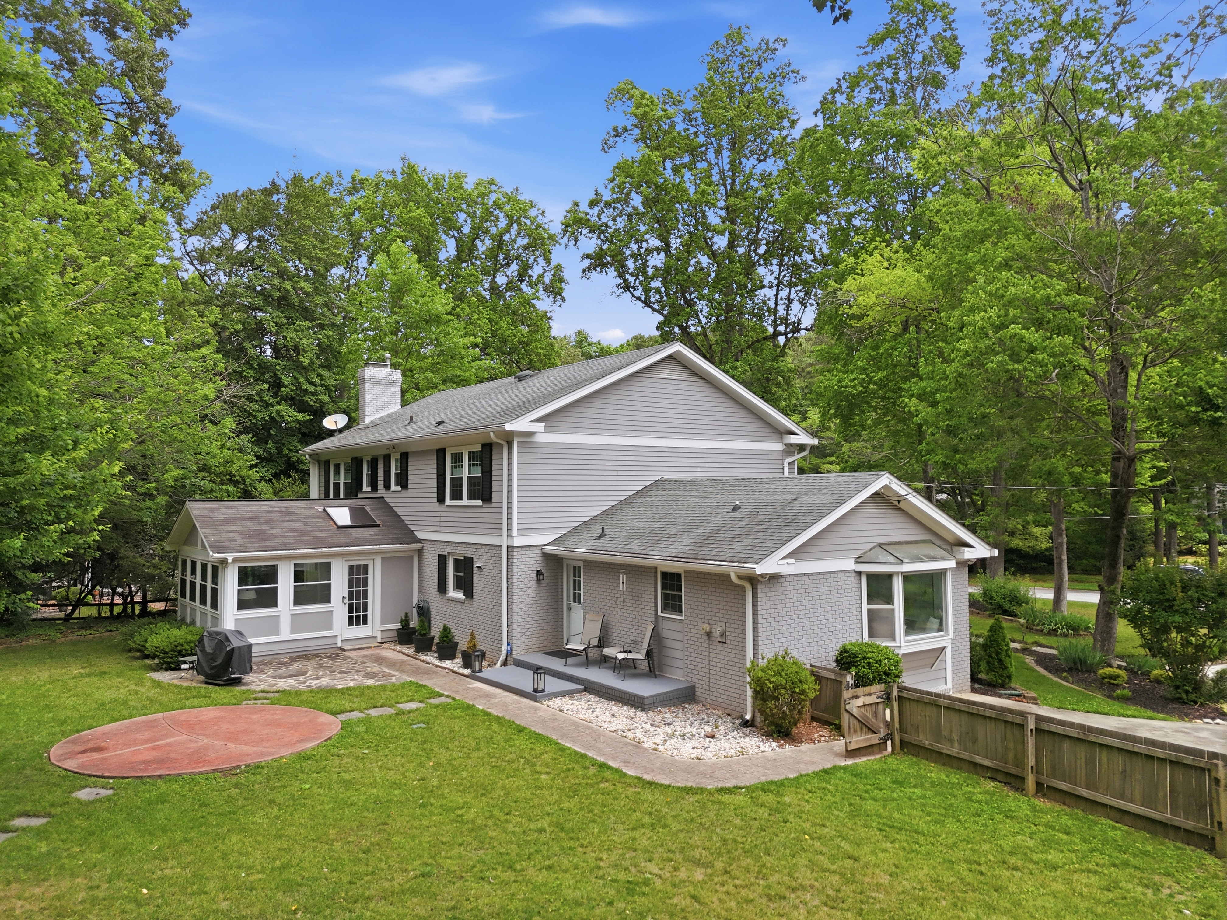  6901 Woodmere Drive, Raleigh, NC 27612 - 物件實景