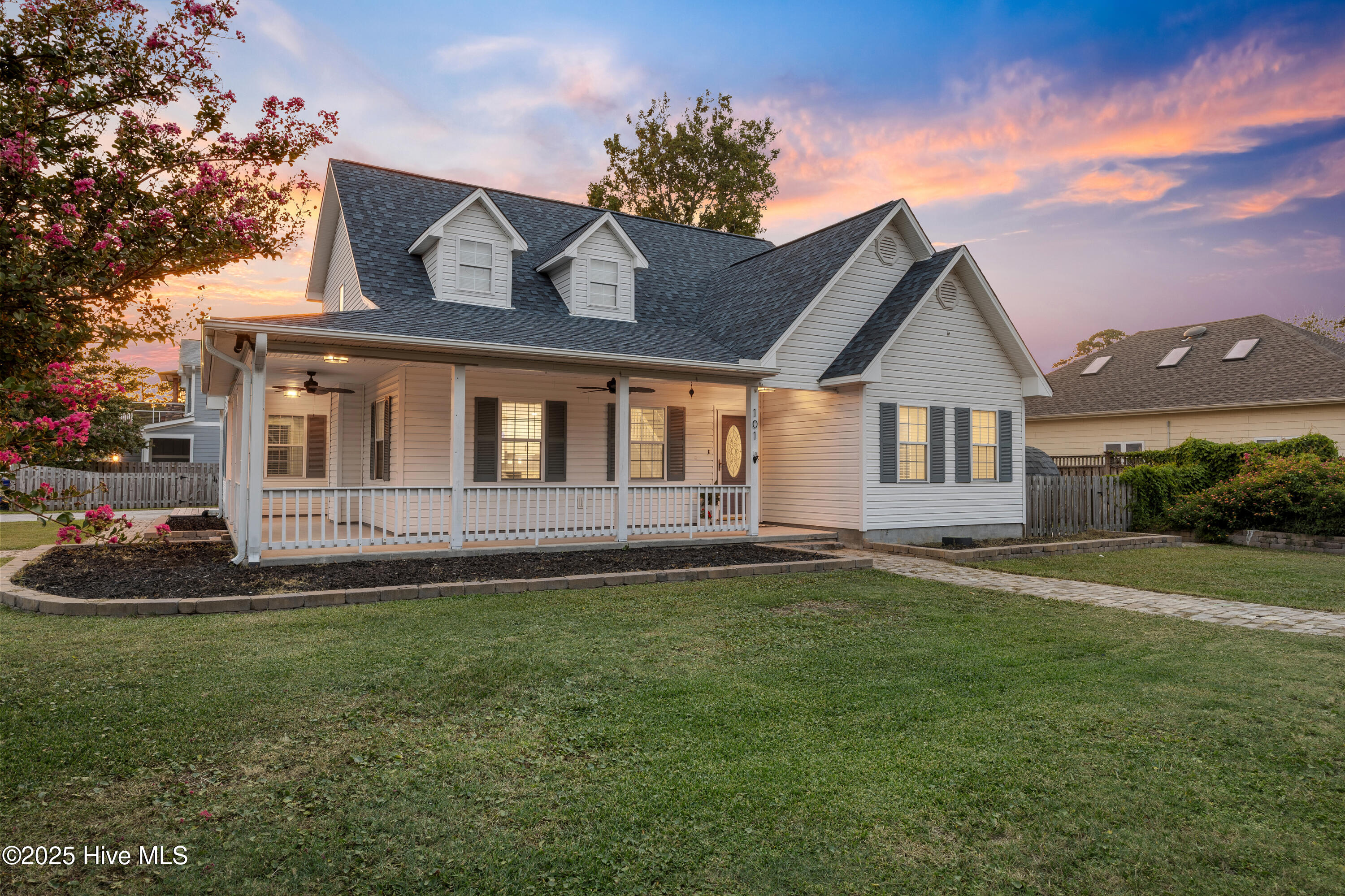 Carolina Beach, North Carolina, 28428, United States, 4 Bedrooms Bedrooms, ,4 BathroomsBathrooms,Residential,For Sale,1906698