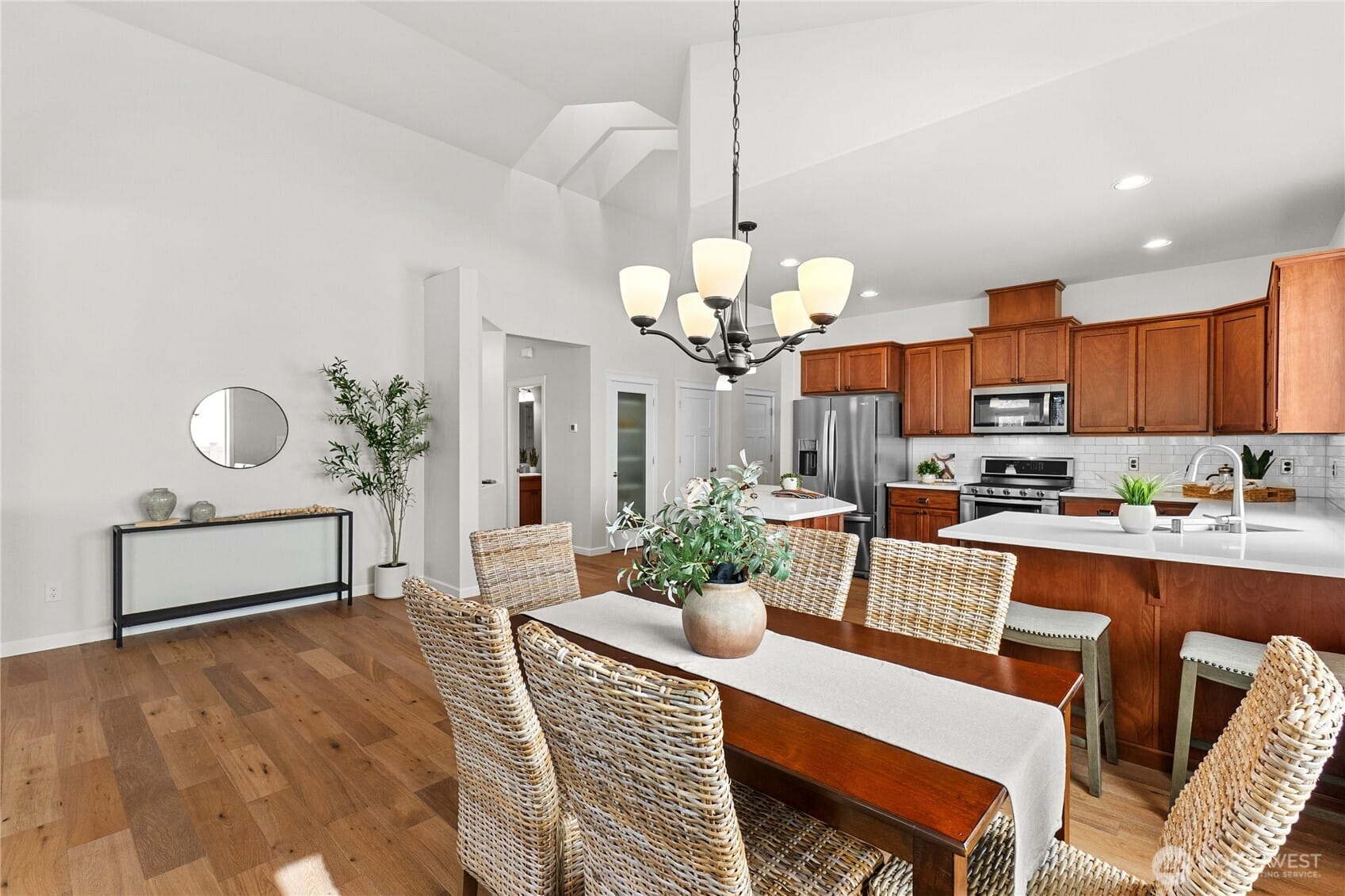 Tumwater, Washington, 98501, United States, 3 Bedrooms Bedrooms, ,2 BathroomsBathrooms,Residential,For Sale,1989265