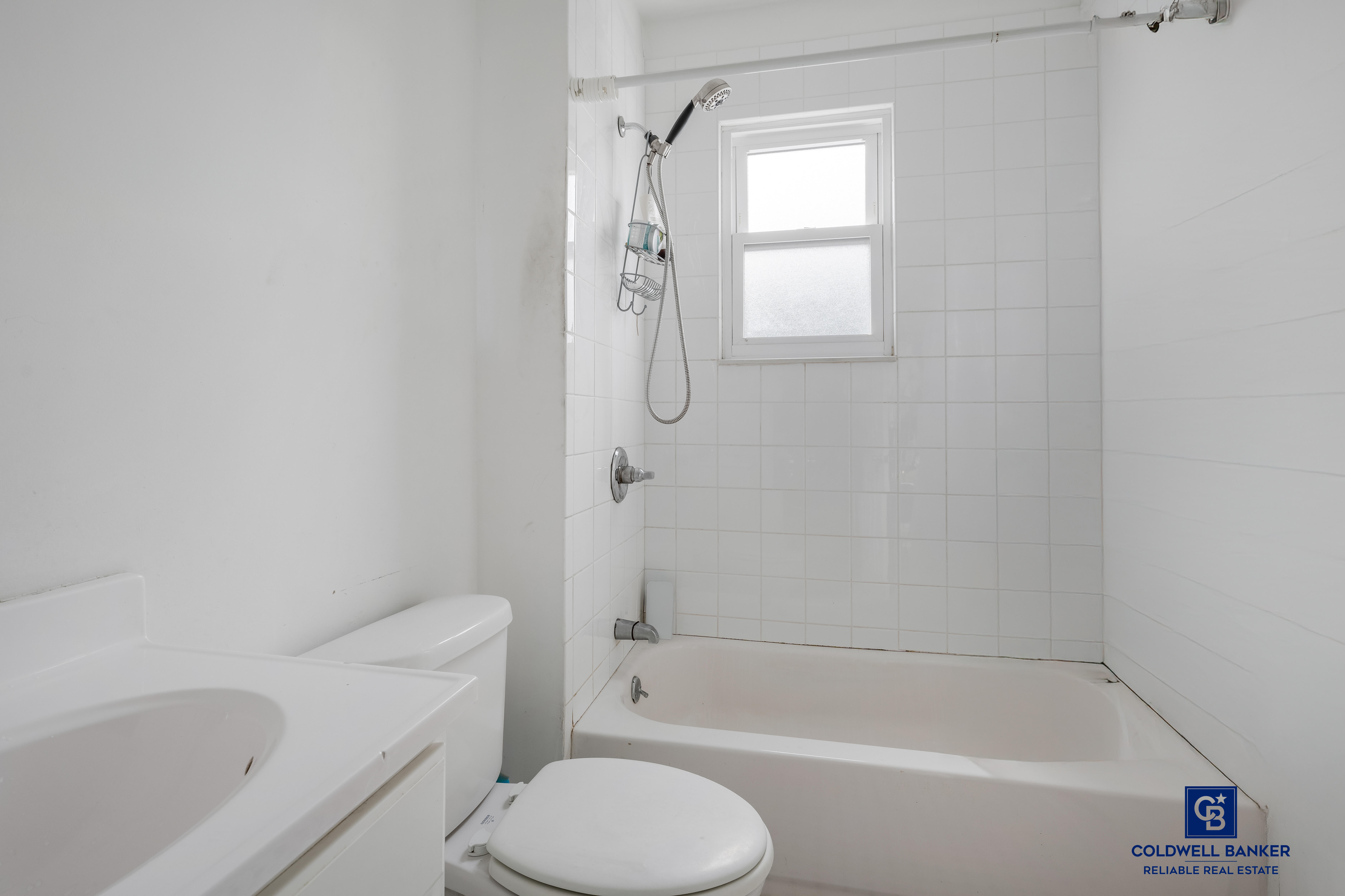 Arverne, New York, 11692, United States, 2 Bedrooms Bedrooms, ,1 BathroomBathrooms,Residential,For Sale,1712093