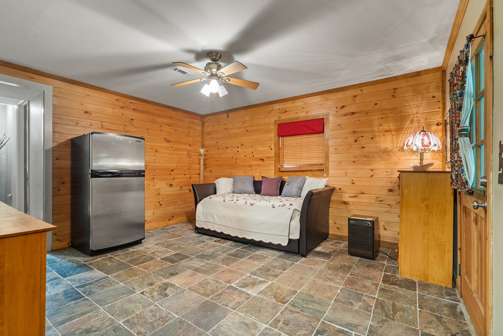 Blue Ridge, Georgia, 30513, United States, 3 Bedrooms Bedrooms, ,2 BathroomsBathrooms,Residential,For Sale,1977704