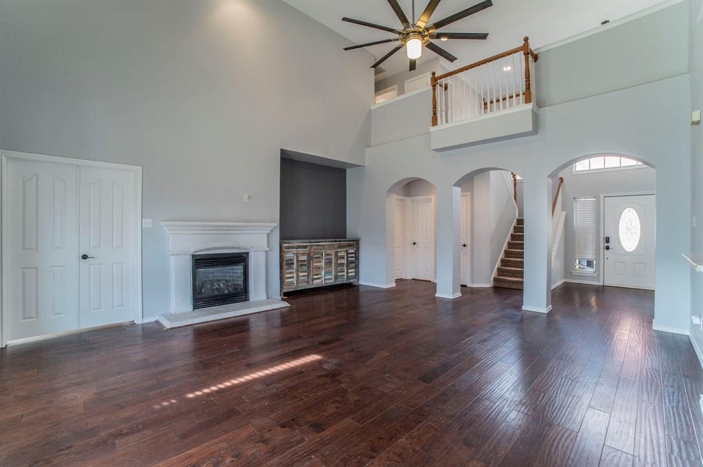 Mansfield, Texas, 76063, United States, 3 Bedrooms Bedrooms, ,3 BathroomsBathrooms,Residential,For Sale,2005413