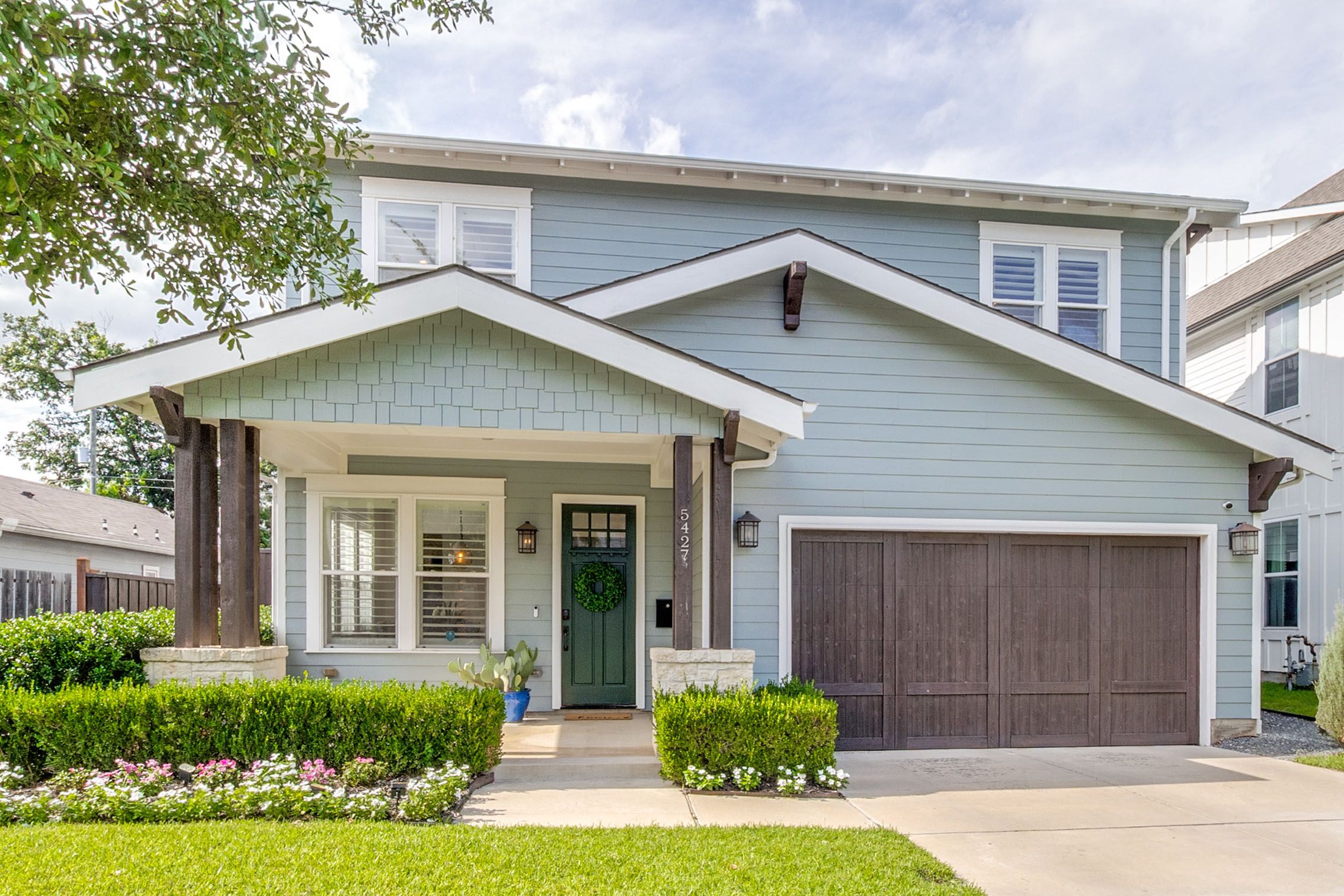  Stylishly Refreshed Craftsman in the Heart of Vickery Place - 物件實景