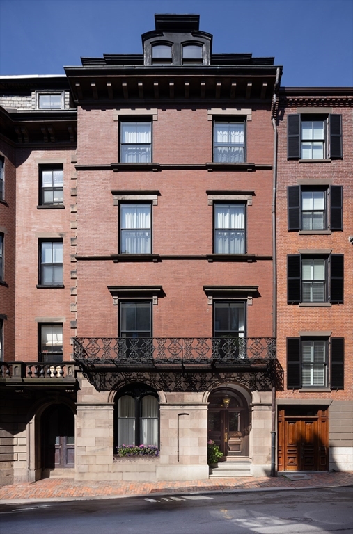 Boston, Massachusetts, 02108, United States, 5 Bedrooms Bedrooms, ,6 BathroomsBathrooms,Residential,For Sale,1950869