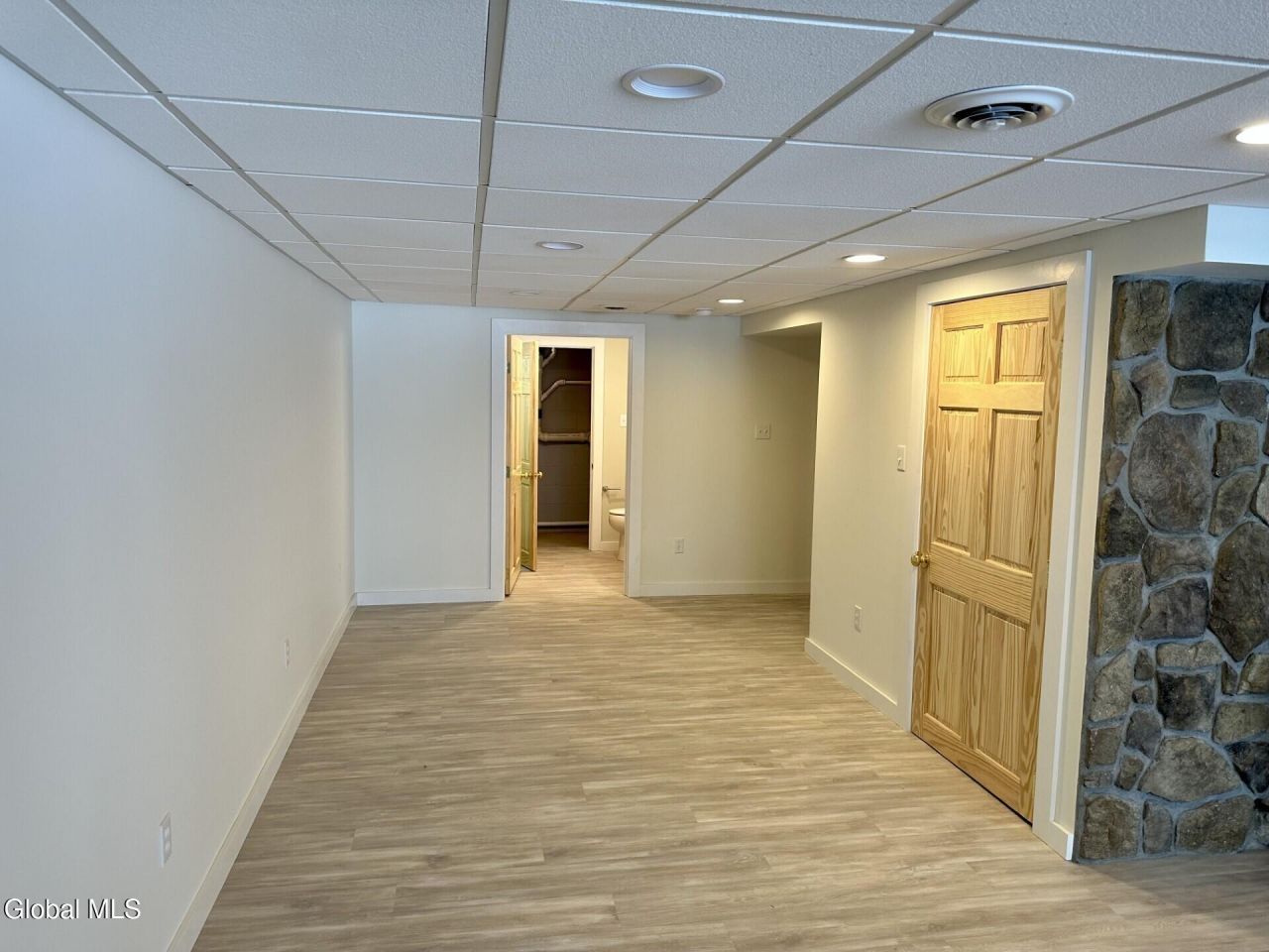 Gloversville, New York, 12078, United States, 3 Bedrooms Bedrooms, ,3 BathroomsBathrooms,Residential,For Sale,1938856