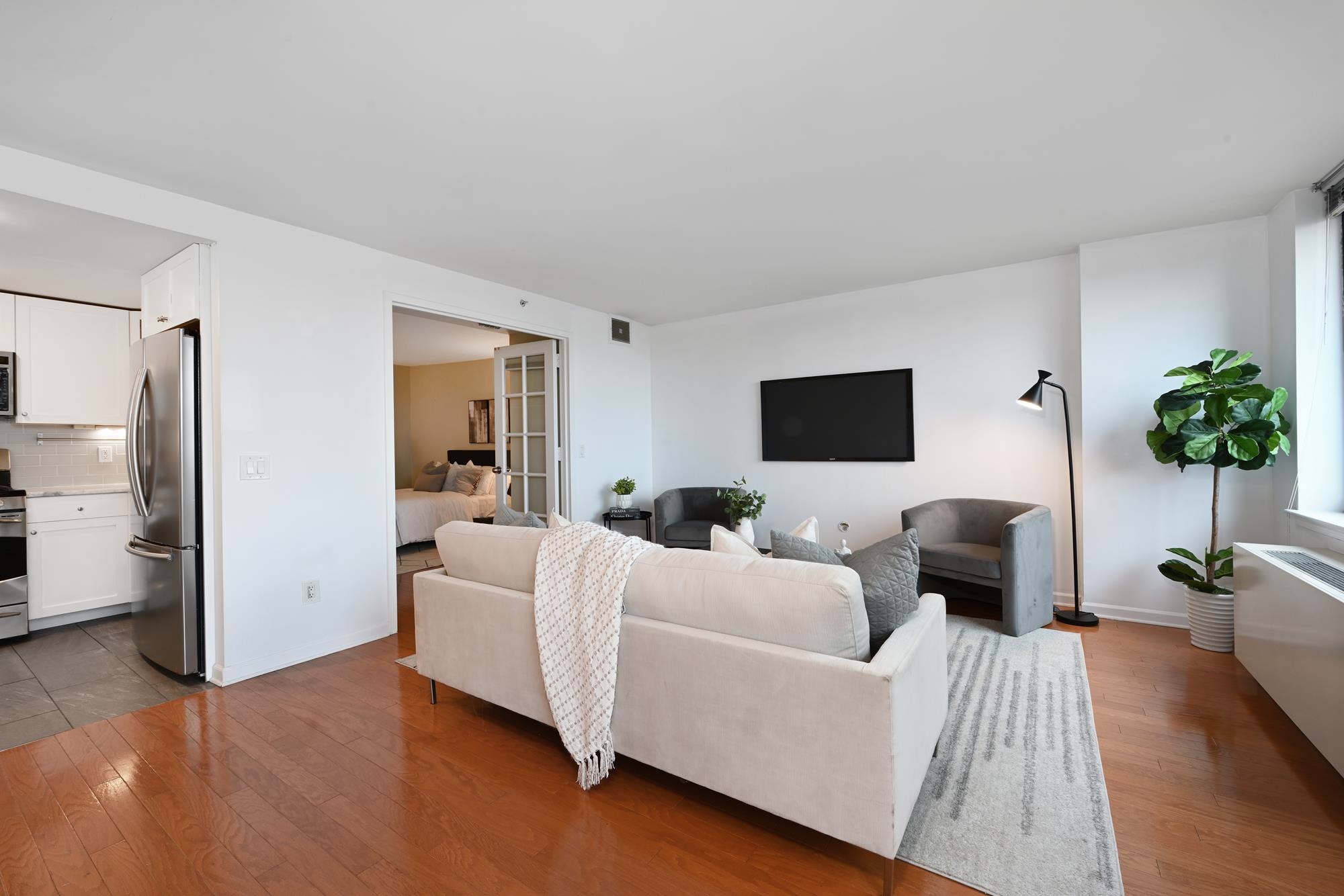 Jersey City, New Jersey, 07310, United States, 2 Bedrooms Bedrooms, ,2 BathroomsBathrooms,Residential,For Sale,1925571