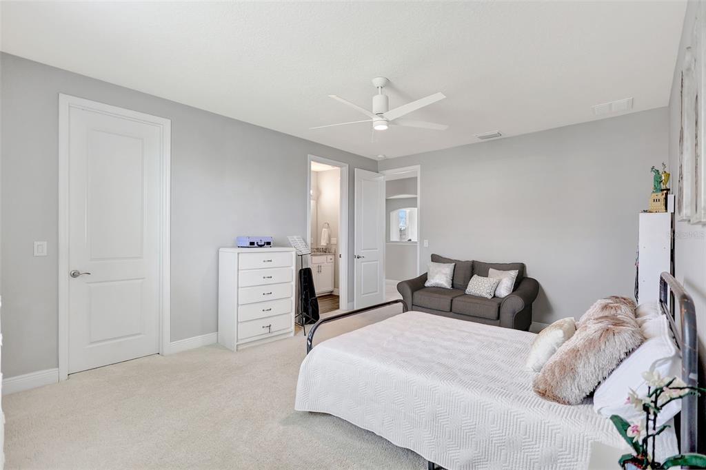 Bradenton, Florida, 34212, United States, 5 Bedrooms Bedrooms, ,5 BathroomsBathrooms,Residential,For Sale,1917227