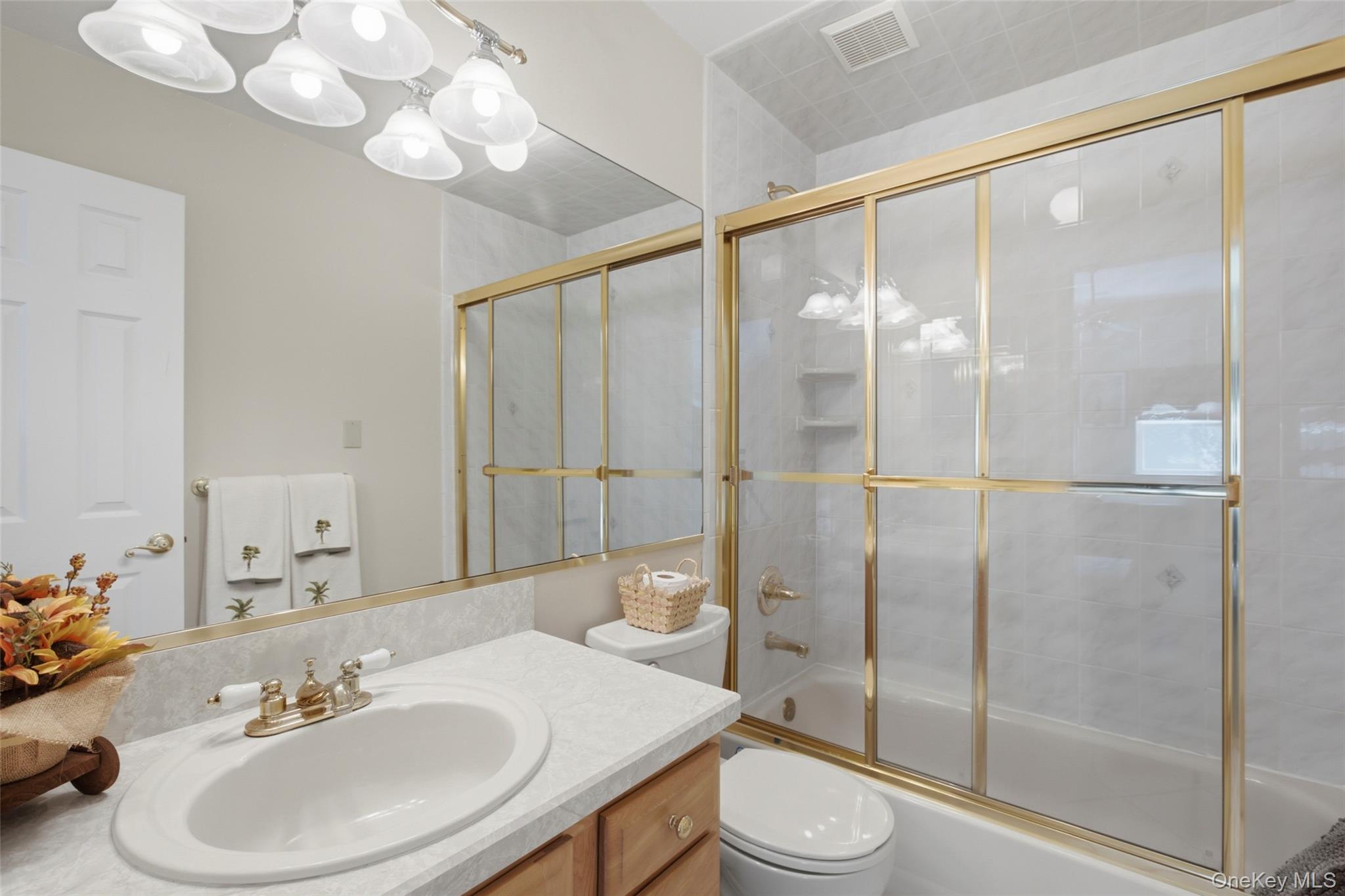  104 Lincoln Boulevard, Hauppauge, NY, 11788 - 物件實景