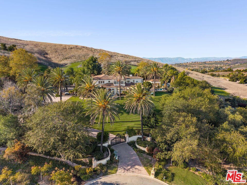 Westlake Village, California, 91362, United States, 7 Bedrooms Bedrooms, ,6 BathroomsBathrooms,Residential,For Sale,2003062