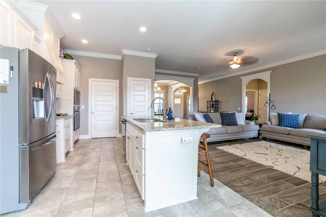 Fayetteville, Arkansas, 72701, United States, 4 Bedrooms Bedrooms, ,3 BathroomsBathrooms,Residential,For Sale,1874456