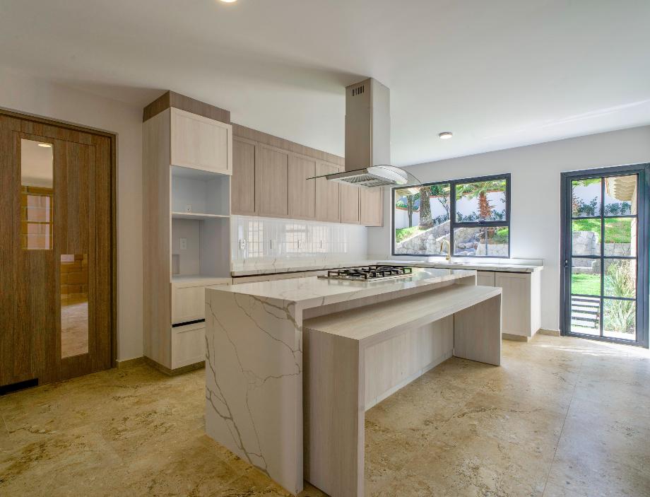 Atizapán de Zaragoza, Estado de méxico, 52938, Mexico, 4 Bedrooms Bedrooms, ,5 BathroomsBathrooms,Residential,For Sale,2000649