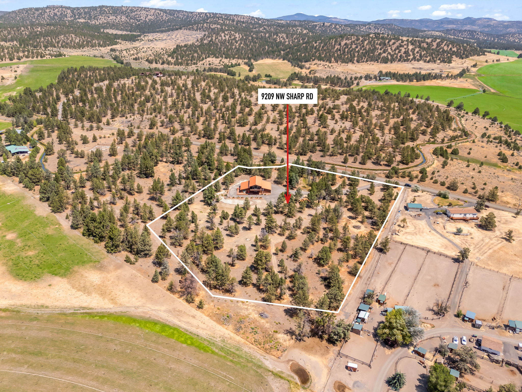 Prineville, Oregon, 97754, United States, 3 Bedrooms Bedrooms, ,4 BathroomsBathrooms,Residential,For Sale,1942116