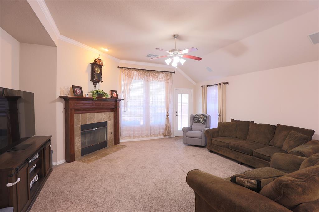 Euless, Texas, 76039, United States, 4 Bedrooms Bedrooms, ,3 BathroomsBathrooms,Residential,For Sale,2033775