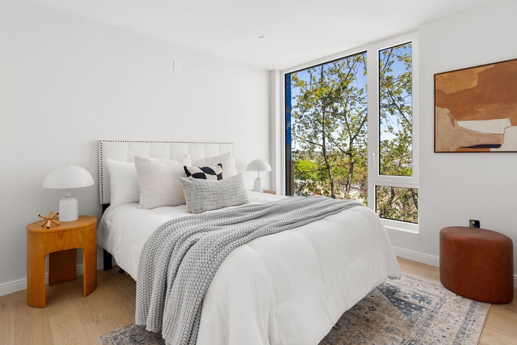 Somerville, Massachusetts, 02143, United States, 2 Bedrooms Bedrooms, ,2 BathroomsBathrooms,Residential,For Sale,1898257