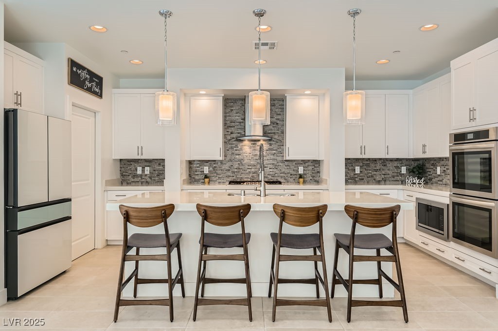 Henderson, Nevada, 89015, United States, 6 Bedrooms Bedrooms, ,1 BathroomBathrooms,Residential,For Sale,1986508