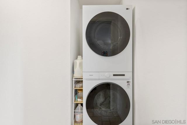 San Diego, California, 92129, United States, 2 Bedrooms Bedrooms, ,2 BathroomsBathrooms,Residential,For Sale,1992569