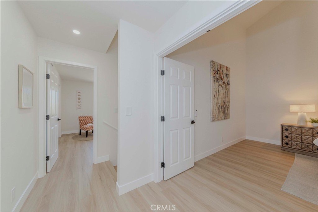 Fullerton, California, 92833, United States, 2 Bedrooms Bedrooms, ,3 BathroomsBathrooms,Residential,For Sale,1890982