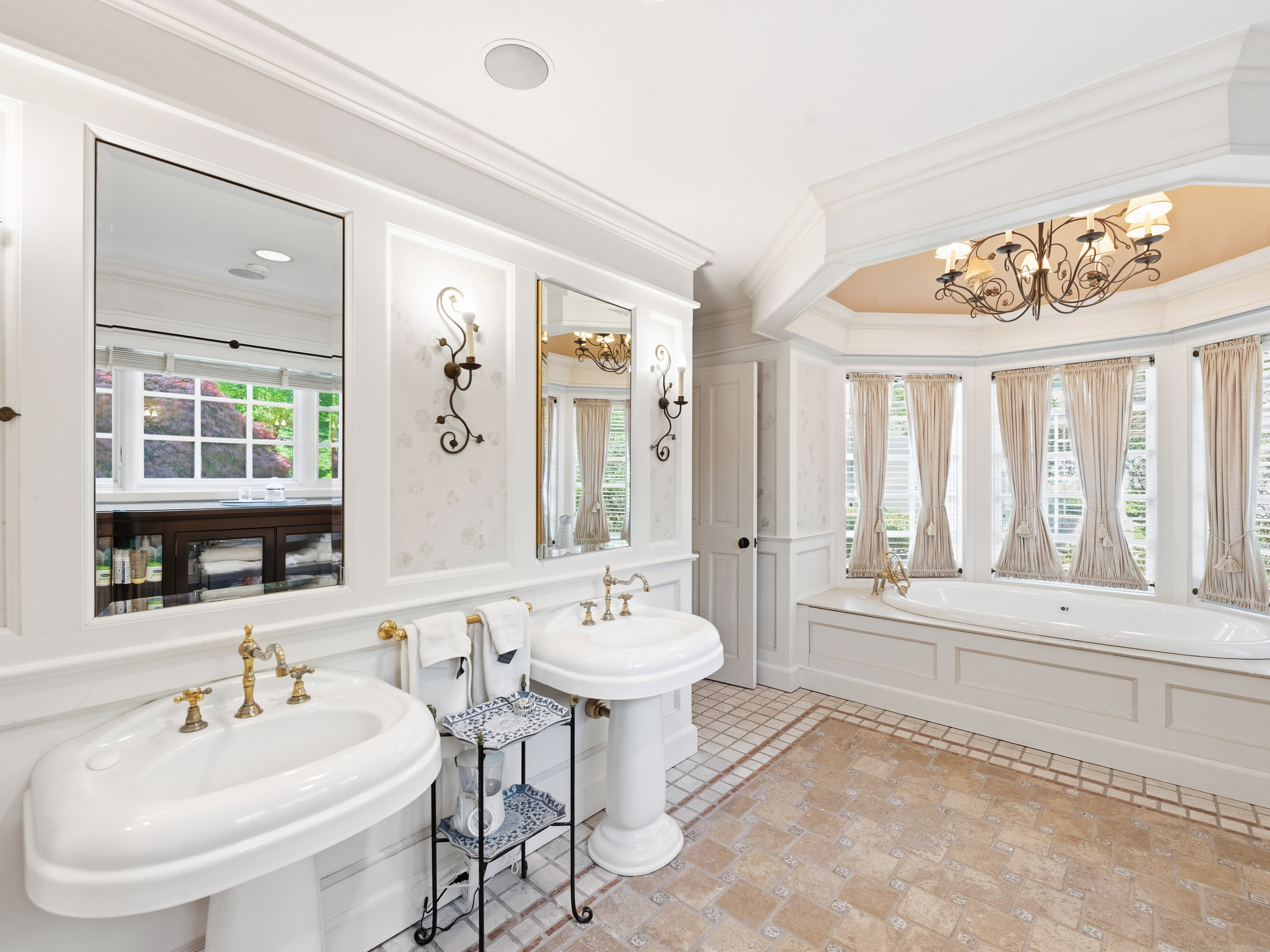  2 Aspen Place, Great Neck, NY 11021 - 物件實景
