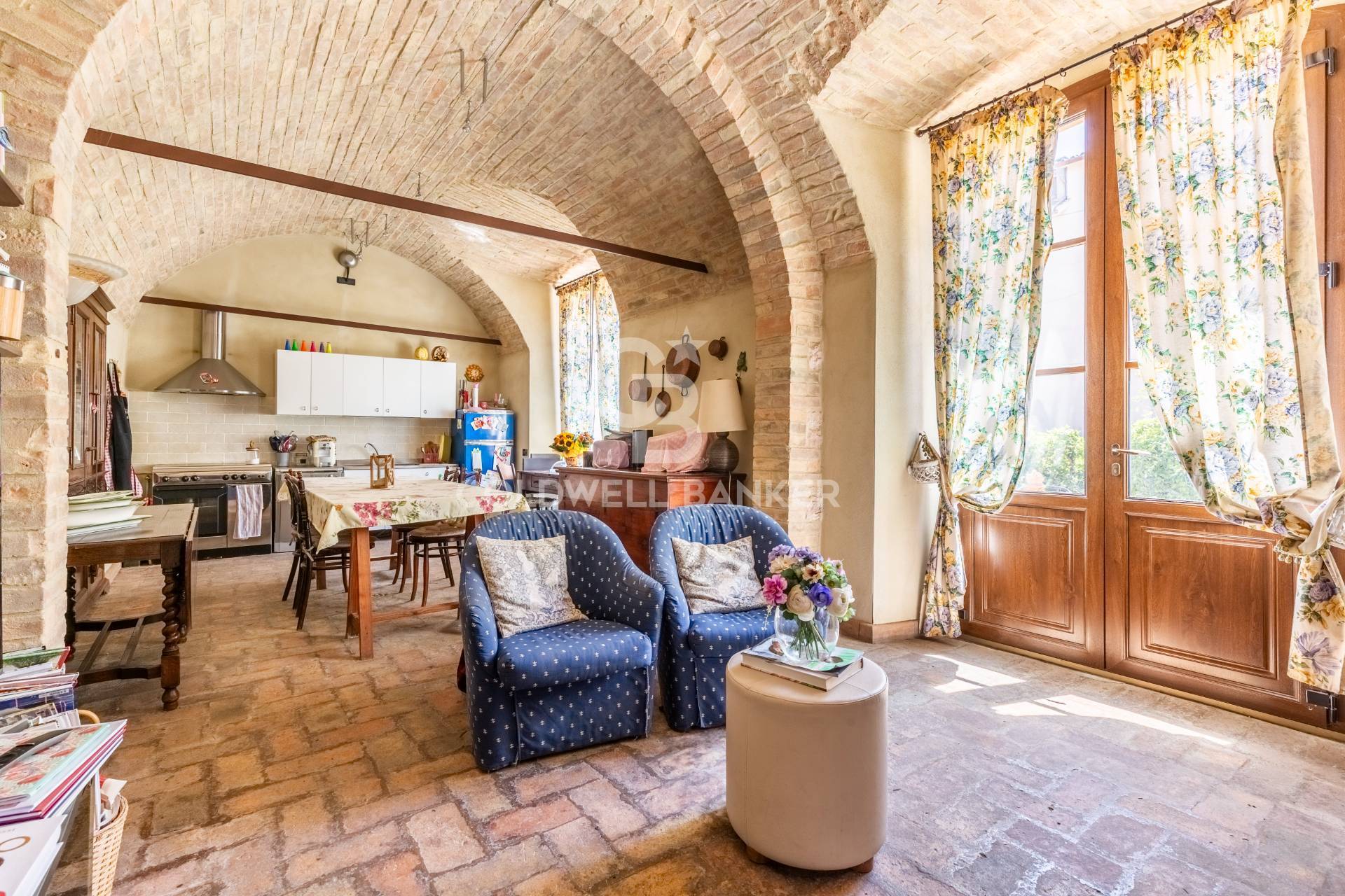 Sigillo, Perugia, 06028, IT, 4 Bedrooms Bedrooms, ,5 BathroomsBathrooms,Residential,For Sale,1908791