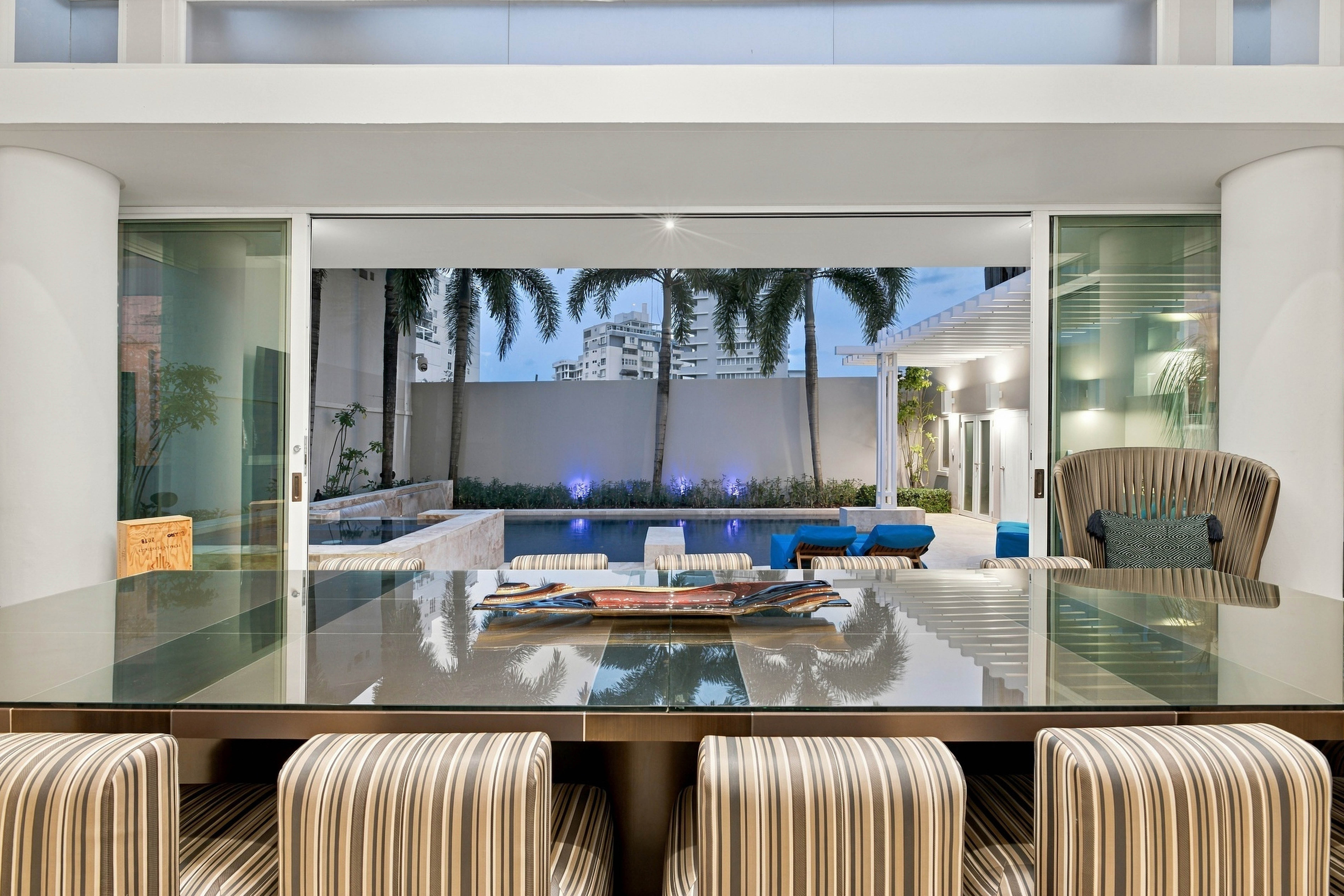  A Rare Private Compound on Ashford Avenue - 物件實景