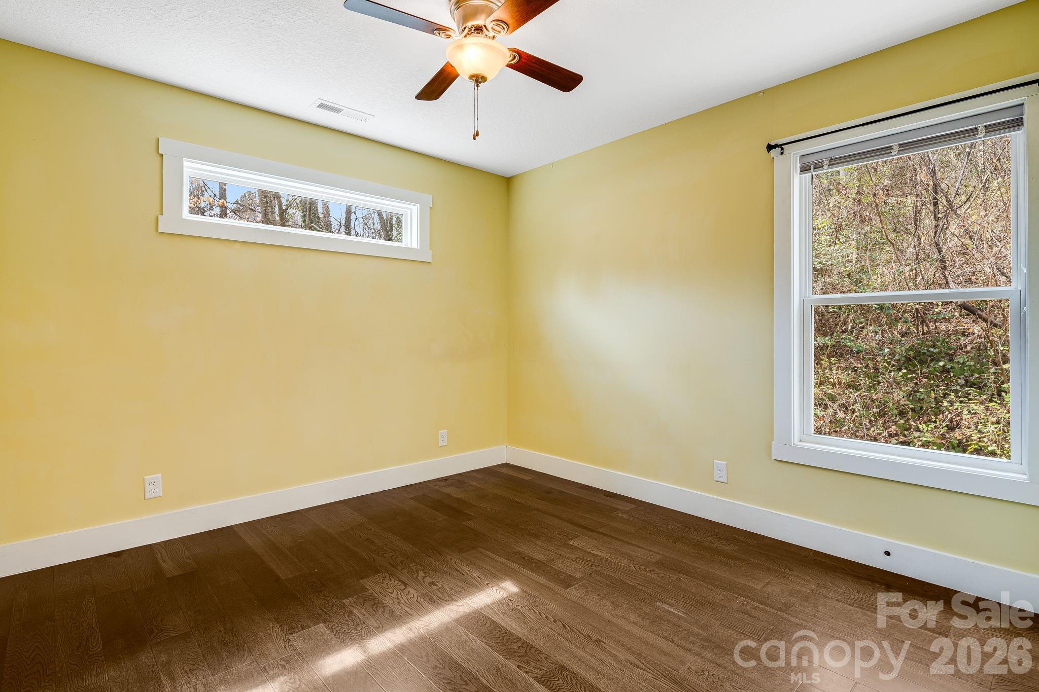 Asheville, North Carolina, 28803, United States, 5 Bedrooms Bedrooms, ,3 BathroomsBathrooms,Residential,For Sale,2025391