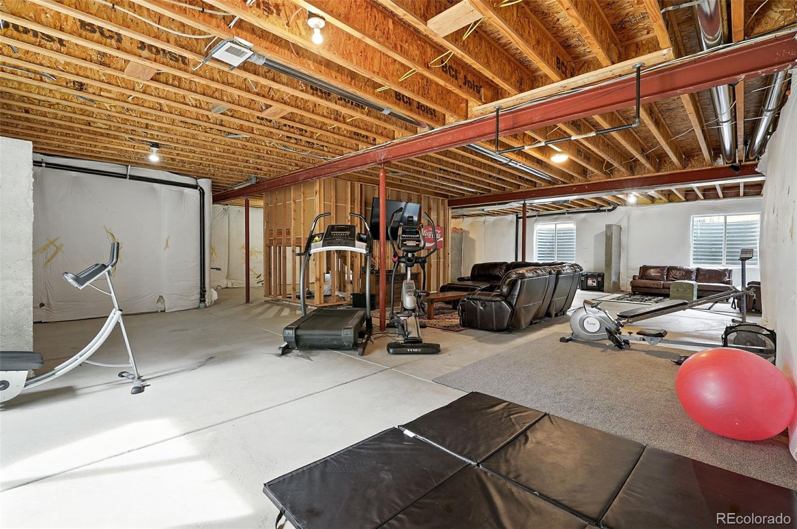 Thornton, Colorado, 80602, United States, 3 Bedrooms Bedrooms, ,2 BathroomsBathrooms,Residential,For Sale,1913766