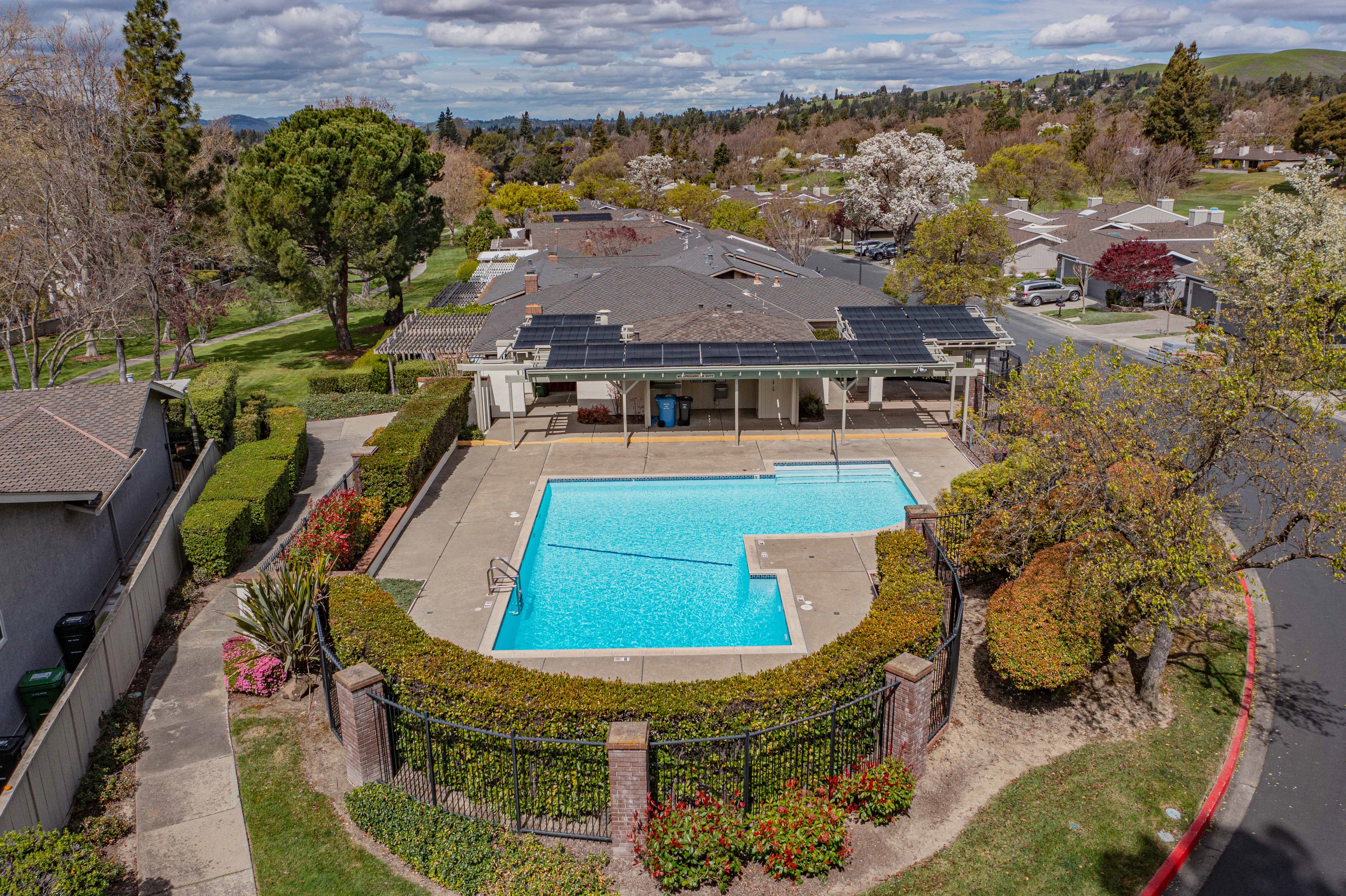  Elegant Resort-Style Living in Prestigious Crow Canyon Country Club - 物件實景