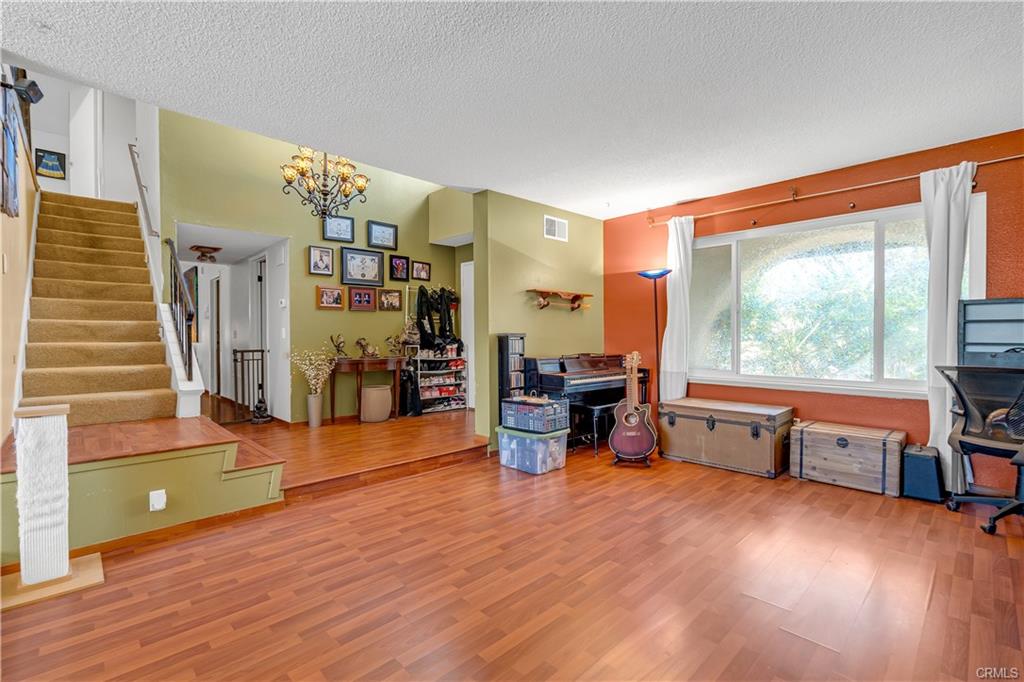 Claremont, California, 91711, United States, 4 Bedrooms Bedrooms, ,2 BathroomsBathrooms,Residential,For Sale,1975590