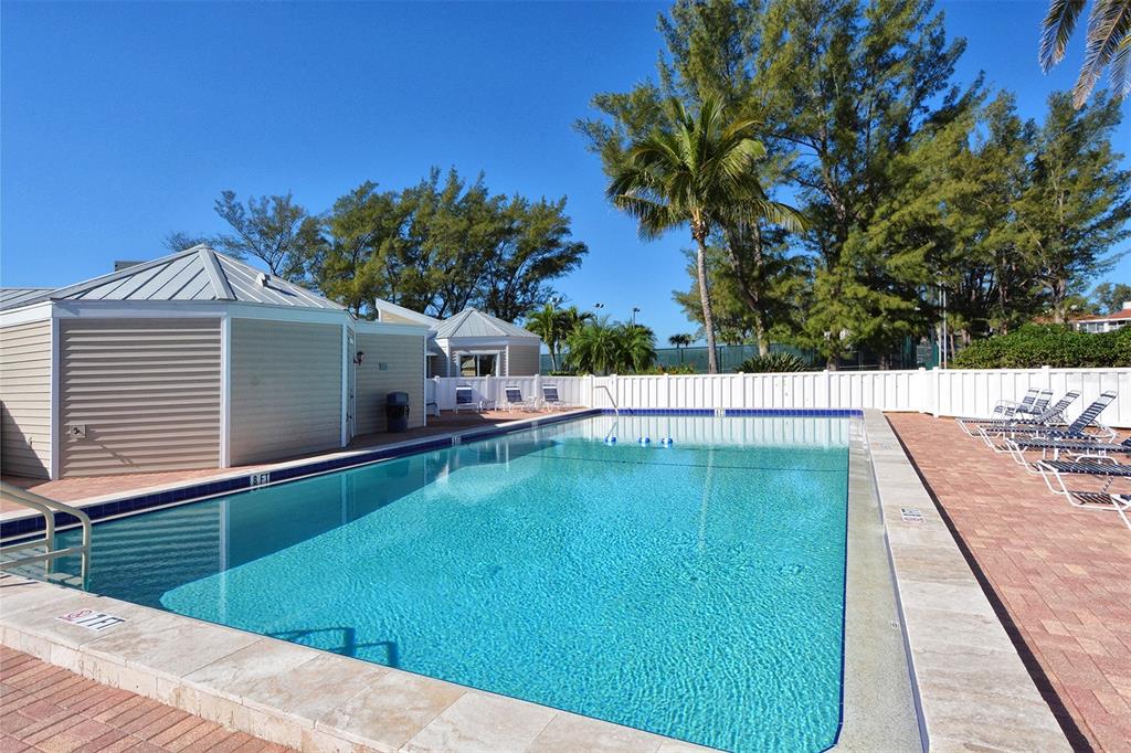 Longboat Key, Florida, 34228, United States, 2 Bedrooms Bedrooms, ,2 BathroomsBathrooms,Residential,For Sale,1989062