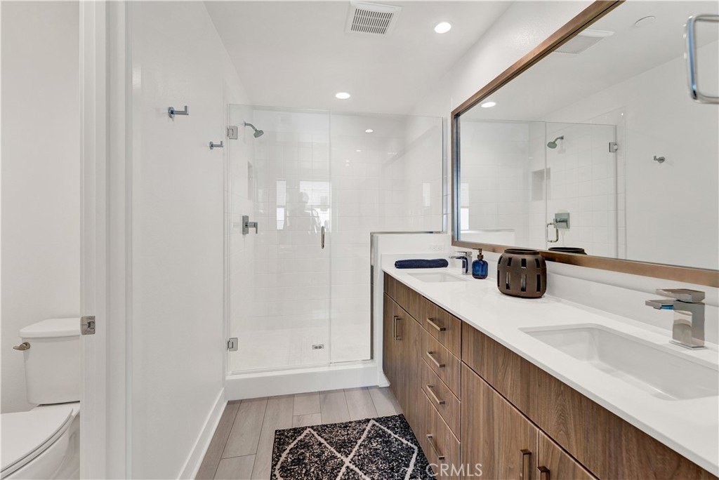 Covina, California, 91723, United States, 3 Bedrooms Bedrooms, ,3 BathroomsBathrooms,Residential,For Sale,1915122