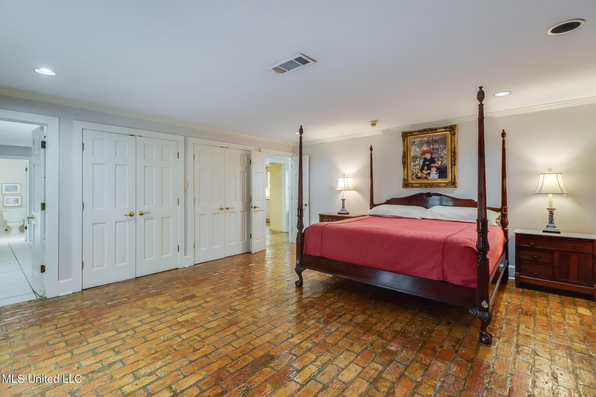 Gulfport, Mississippi, 39507, United States, 4 Bedrooms Bedrooms, ,4 BathroomsBathrooms,Residential,For Sale,1977287