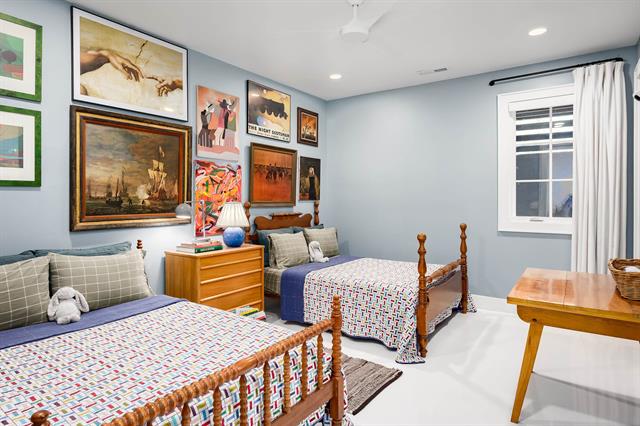 Florence, Alabama, 35630, United States, 4 Bedrooms Bedrooms, ,4 BathroomsBathrooms,Residential,For Sale,1988218