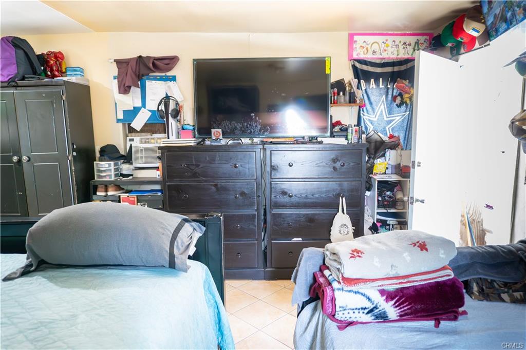 Los Angeles, California, 90032, United States, 3 Bedrooms Bedrooms, ,Residential,For Sale,1895183